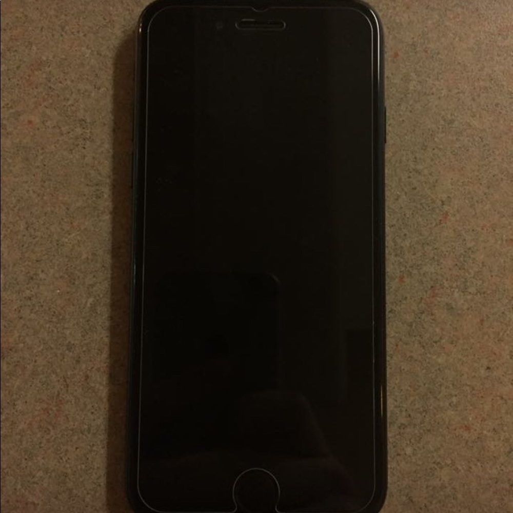 iPhone 7 for sale!